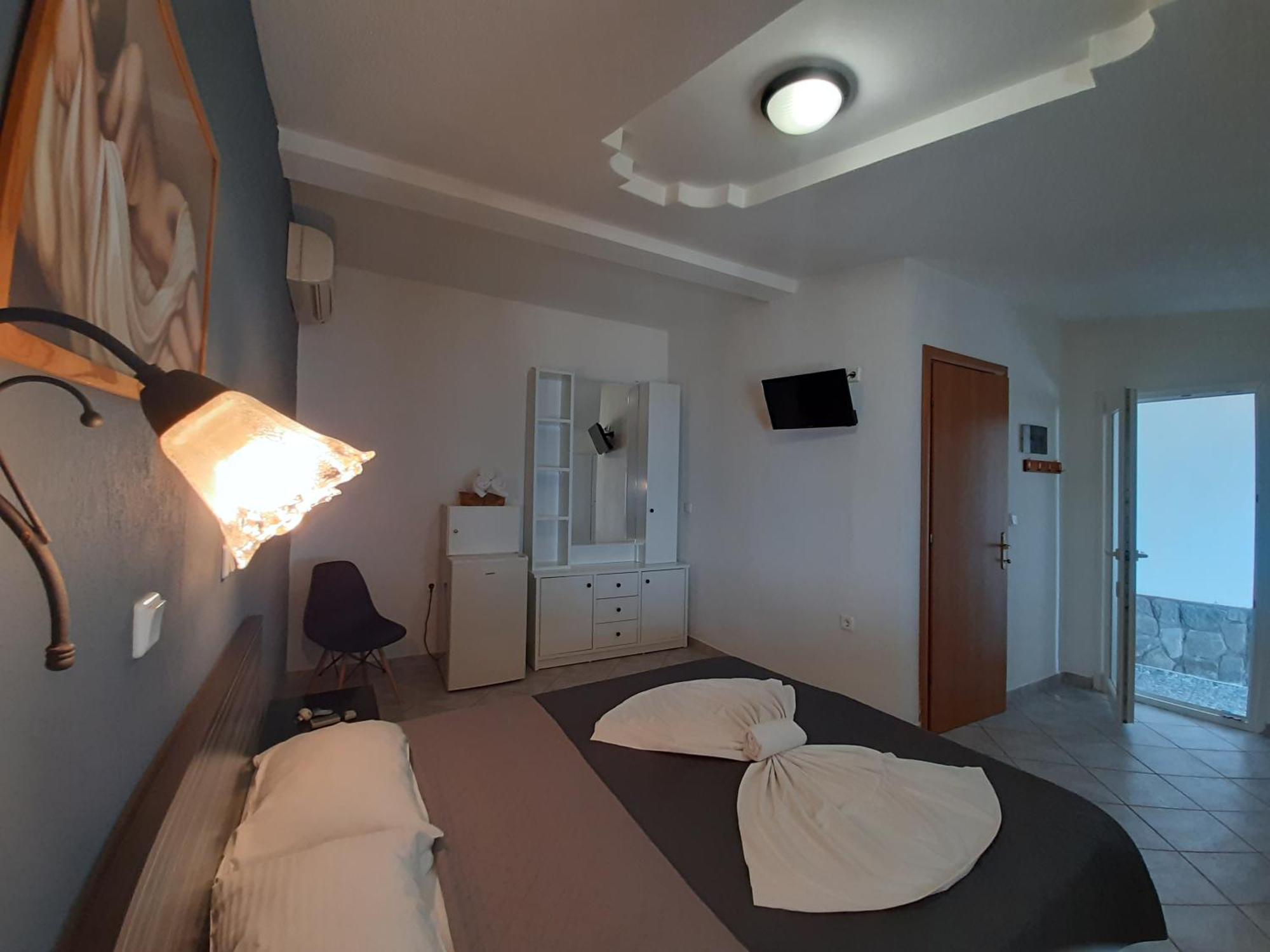 Paraga Rooms 佩弗卡里 客房 照片